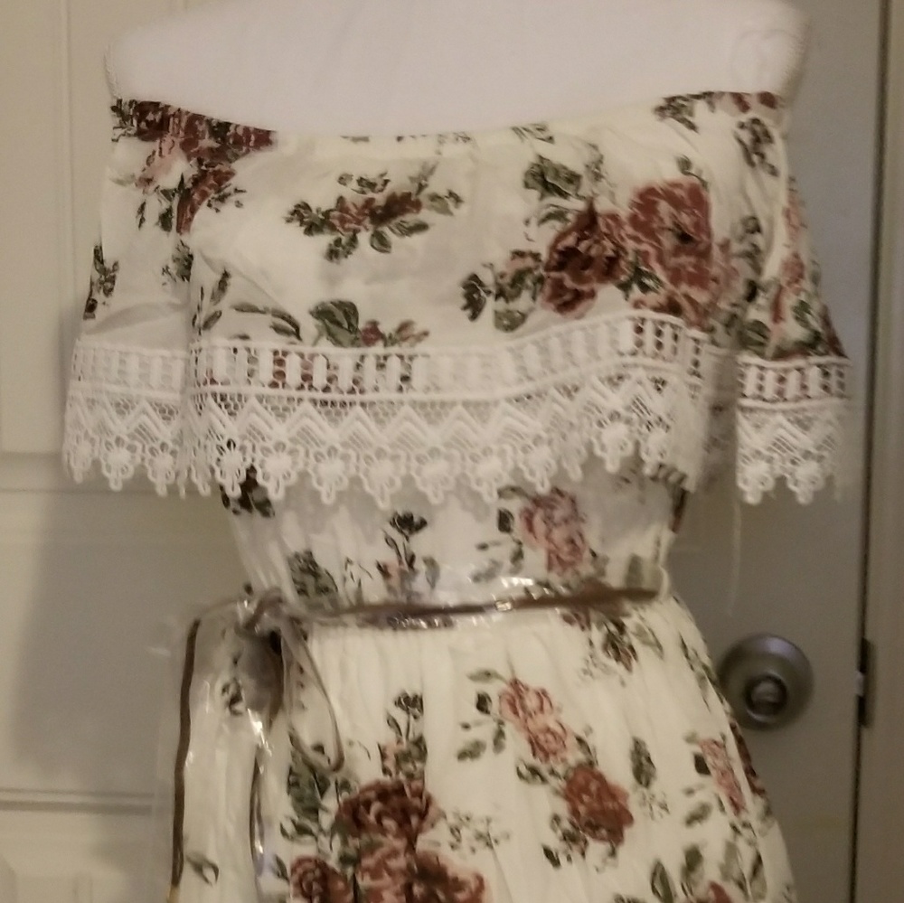 💦Ivory Floral Dress - Picture 5 of 5